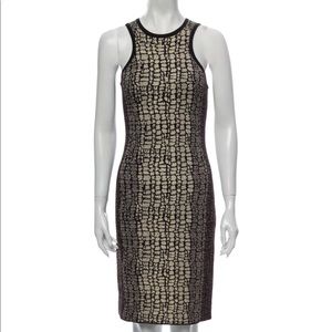 CARMEN MARC VALVO
Printed Knee-Length Dress